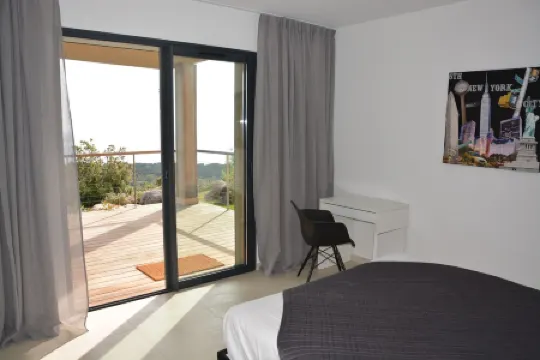 Villa with breathtaking views of Pinarello bay and beach