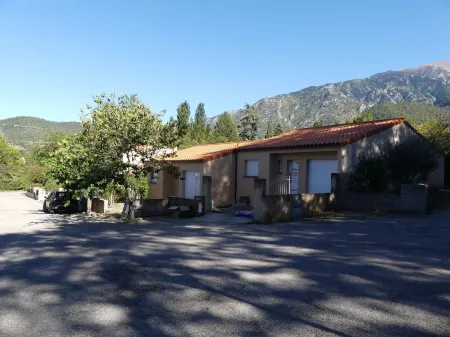 "Bruyère du Canigou", a new single-storey house, 60 m² facing the Canigou mountains
