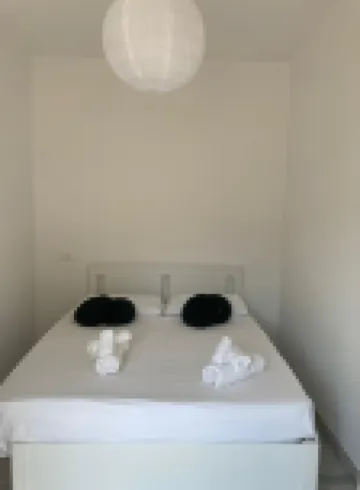 Apartment 2 steps from the sea and downtown