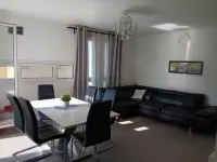 Weekend rental + school vacations Hotels in Drancy