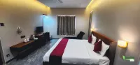 Dwarkesh Reality Hotel a 
