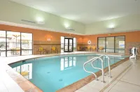 Hampton Inn & Suites Tulsa/Catoosa - Pools