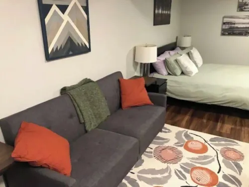 Modern studio with hot tub and patio access