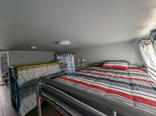 Charming 2-bedroom apartment in the heart of bakersfield Hotels in Oildale