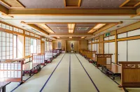 Ryokan Yakenoyu - con vistas a la montaña