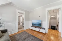 Cozy retro charm in Saint Paul with a monthly discount