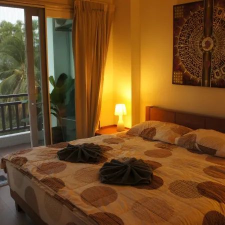 Beautiful 1-BD SeaView Condo - fully furnished with large bedroom & 2 bathrooms