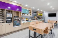 Home2 Suites by Hilton Lexington Keeneland Airport - breakfast