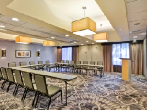 巴吞魯日希爾頓逸林酒店 東巴吞魯日縣酒店