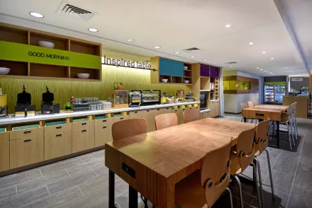 Home2 Suites by Hilton Wichita Downtown Delano Отели рядом с достопримечательностью «Paul Laurence Dunbar Park»