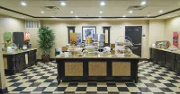 Hampton Inn & Suites Decatur - breakfast
