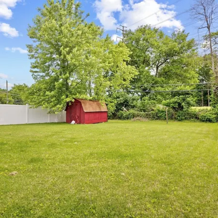 Cozy 3BR Getaway  Pets OK + Fenced Yard
