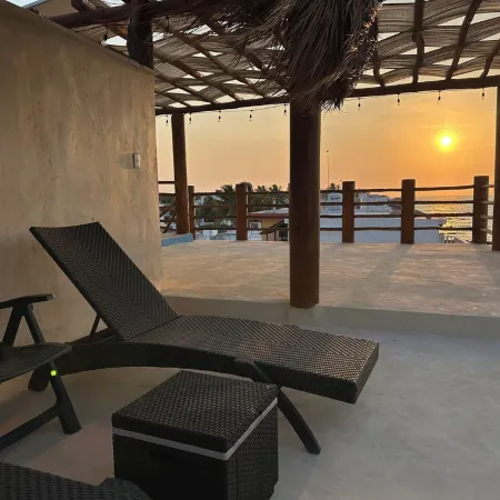 Beachfront Comfort at Casa Las Gaviotas, Chelem