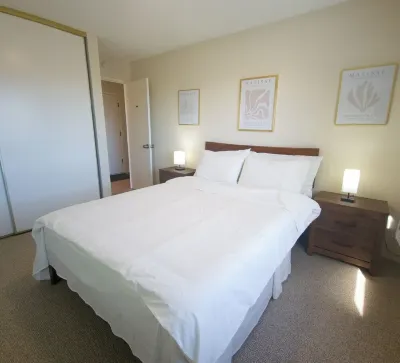 Comfortable 2-bedroom corporate apartment with AC, WiFi in peaceful San Leandro Hotels near Marina Square Center