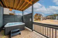 Your Dollywood & Smoky Mountain Days: Indoor Pool, Hot Tub, Theater