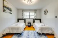 Charming 3-bedroom house with AC in Decatur