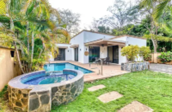 Family Paradise! 3br Home - Private Pool, Minutes from Flamingo/Conchal Beach