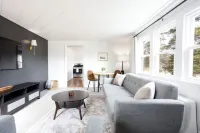 King Size Bed, Work Desk, Near Hwy, Laundry Room Access, Nearby Parking