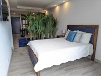 113 Rocks, Perfect location for business and having everything within reach. Hotels in 