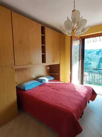 Name: Greensea Отели в г. Пьетрабруна