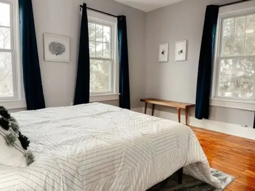 Relaxing 5 bd home with 1 bd Apartment on 2.5 acres near MD beaches Hotels in Berlin