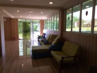 Spacious Home Stay at Alor Gajah (Kampung Ganun) Hotel di Gadek