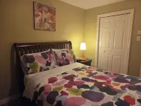 Private and cozy one bedroom sanctuary few minutes from the Airport