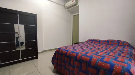 Spacious 2-Bedroom with Morning's Sea View & Amenities Отели рядом с достопримечательностью «Penang Second Bridge»