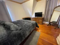 Centrally located spacious house in Valentine, 4 bedrooms, 5 beds, sleeps 8 Hotels in Cherry County