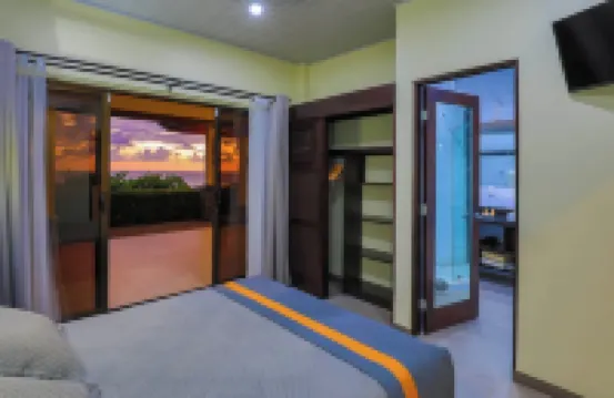 Breathtaking View Luxury 3-bedroom house in Nature Lovers, Ojochal