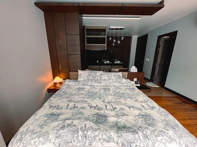 รูปภาพของInstagramable 1br pool access apartment near Bangtao Beach