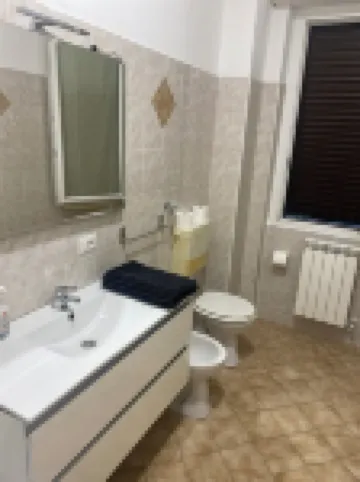 Charming 2-bedroom apartment with WiFi, AC in quaint Colonno