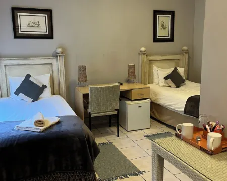 ホテル ペンション カーサ アフリカーナ ウィントフークのホテル