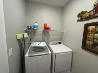 Charming 3-bedroom house in marvelous Mount Sterling with WiFi, AC Hotels in Montgomery County