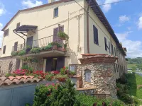 ReginaSerena,8/10 persons. NEWTypical, Ancient Farmhouse, completely restaured