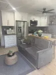 Cozy Guesthouse w/Full Kitchen in Oxnard