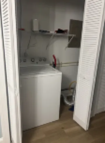 Brand new condo in North Wildwood-close to restaurants/bars!