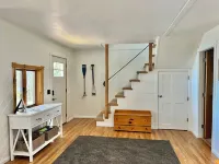 Charming ocean view cottage with WiFi, AC in beautiful Steuben
