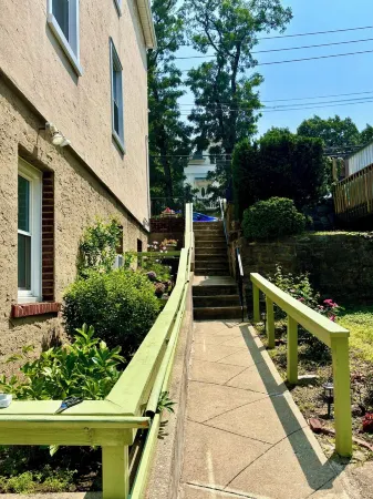 1-Bedroom Garden Apartment