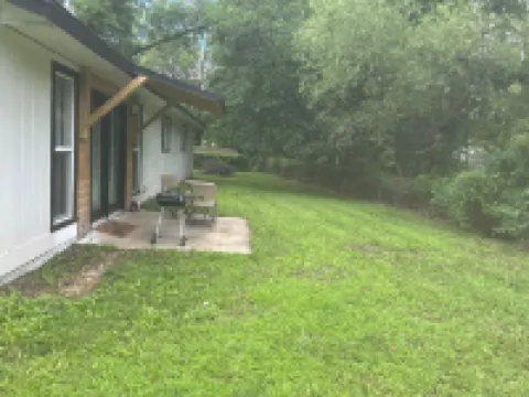 3-bedroom house in peaceful Independence. Enjoy your stay