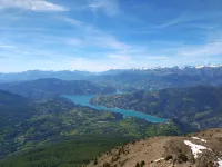 Chalet du Loup at the foot of the slopes Hotels in Montclar