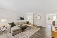 Lovely 2- Bedroom Condo located in the heart of BG