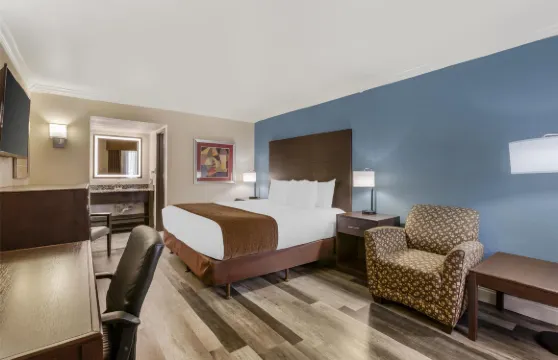 山麓圖森貝斯特韋斯特套房酒店