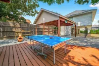 1714 Fairview 1KING/1BA Top Apt Duplex Pets Ok!10 FURNISED APARTMENTS ON-SITE.