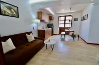 Spacious Historic City Center Apartment + Views Parque Caldas + Workspace