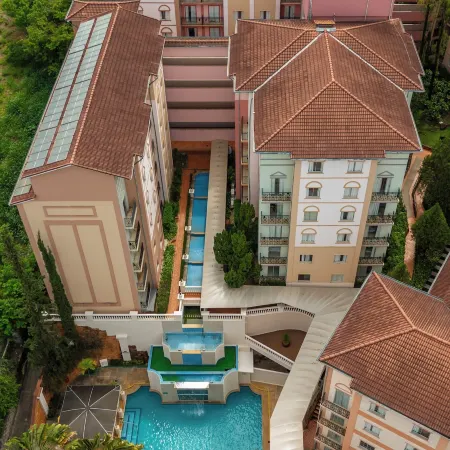 Rio Quente Resorts - Hotel Giardino Отели рядом с достопримечательностью «Аквапарк Parque das Fontes»