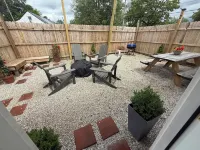 Cozy Modern 3-bd, Pet Friendly, 12 miles from RRG!