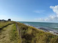 Cottage 100 m from the sea