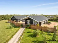 "Gizella" - 500m to the Fjord