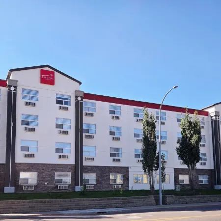 Super 8 by Wyndham Red Deer City Centre